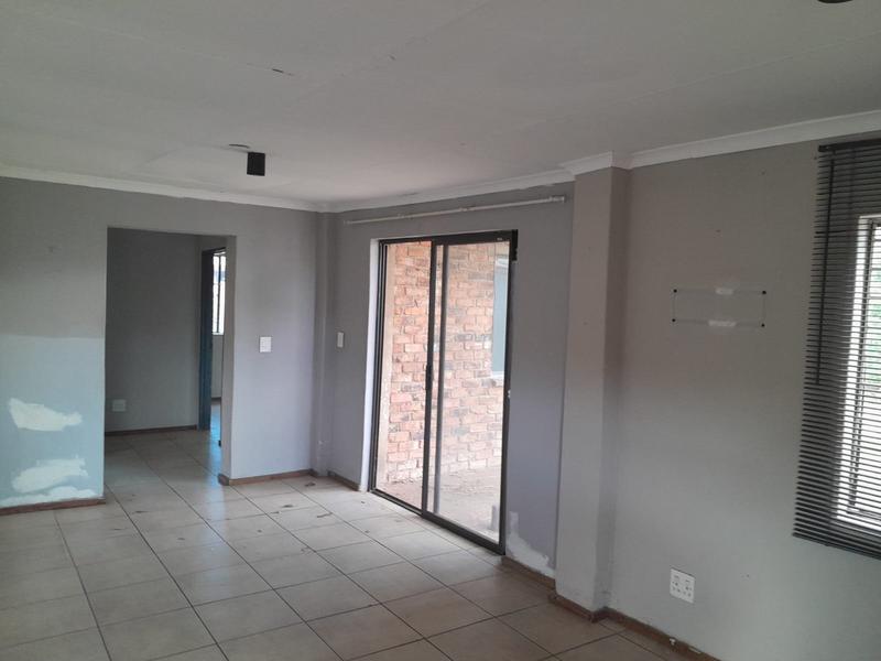 To Let 2 Bedroom Property for Rent in Eloffsdal Gauteng