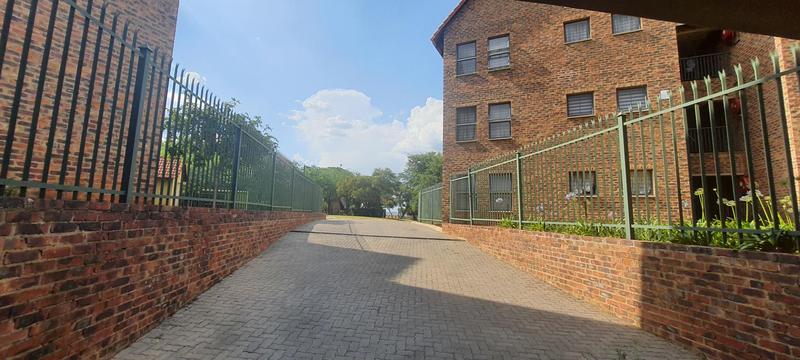 To Let 2 Bedroom Property for Rent in Willow Acres Gauteng