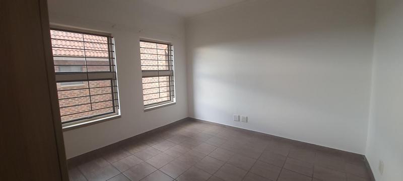 To Let 2 Bedroom Property for Rent in Willow Acres Gauteng