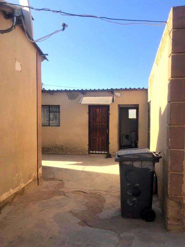 2 Bedroom Property for Sale in Cosmo City Gauteng