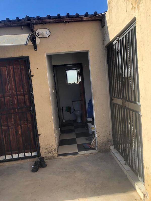 2 Bedroom Property for Sale in Cosmo City Gauteng