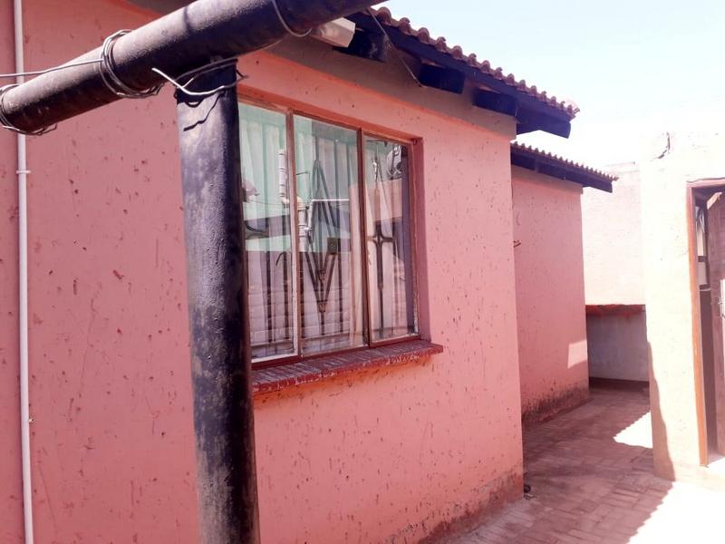 3 Bedroom Property for Sale in Dobsonville Gauteng