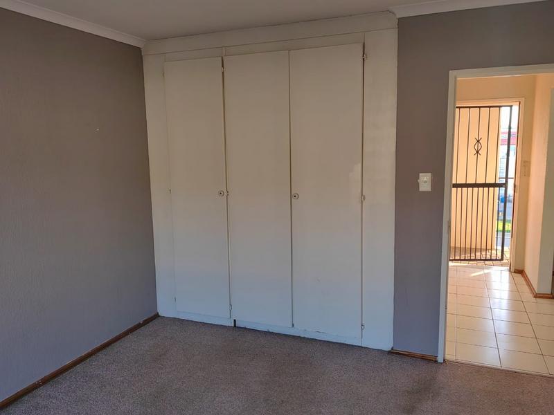 1 Bedroom Property for Sale in Krugersdorp North Gauteng