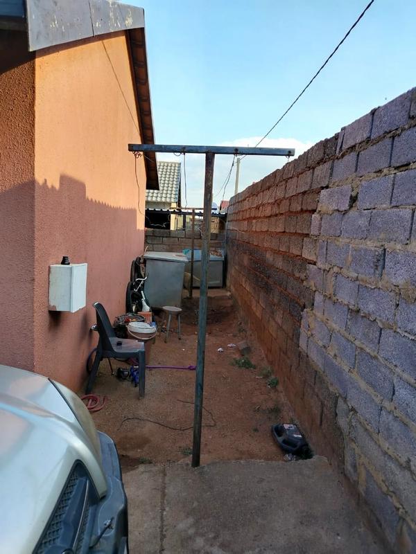 2 Bedroom Property for Sale in Protea Glen Gauteng