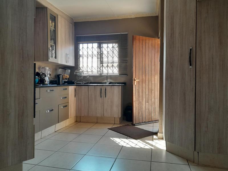 To Let 3 Bedroom Property for Rent in Vosloorus Ext 6 Gauteng