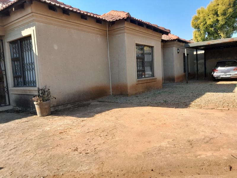 To Let 3 Bedroom Property for Rent in Vosloorus Ext 6 Gauteng