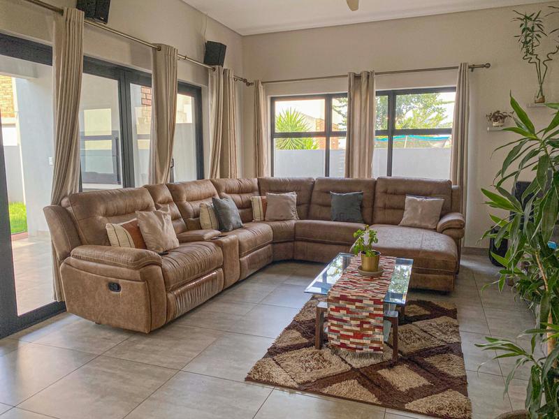 3 Bedroom Property for Sale in Midstream Meadows Gauteng