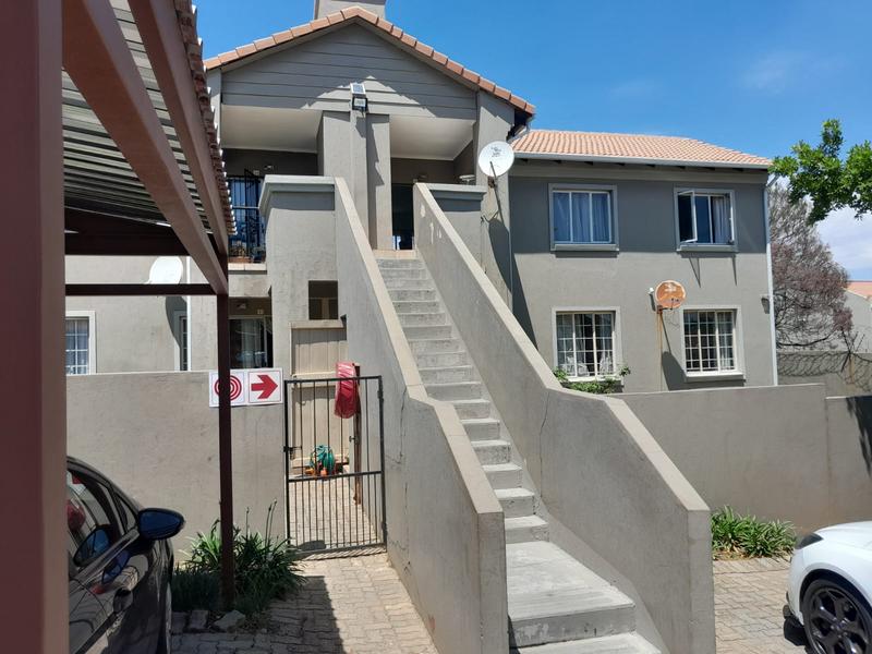 2 Bedroom Property for Sale in Vorna Valley Gauteng