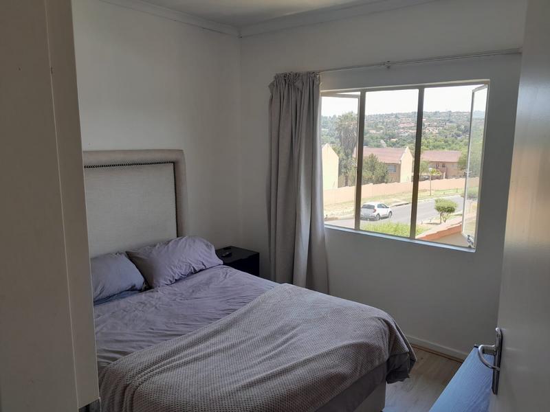 2 Bedroom Property for Sale in Vorna Valley Gauteng