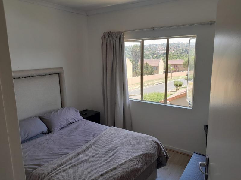 2 Bedroom Property for Sale in Vorna Valley Gauteng