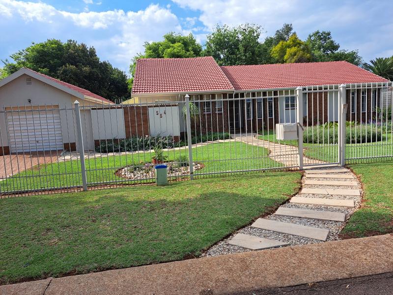 3 Bedroom Property for Sale in Elardus Park Gauteng