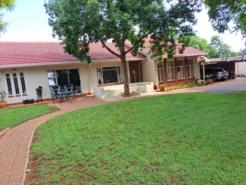 3 Bedroom Property for Sale in Elardus Park Gauteng