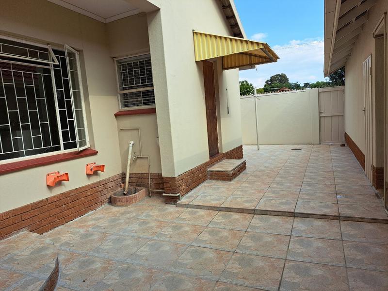 3 Bedroom Property for Sale in Elardus Park Gauteng