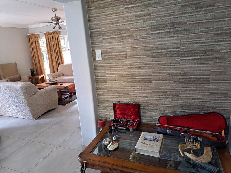 3 Bedroom Property for Sale in Elardus Park Gauteng