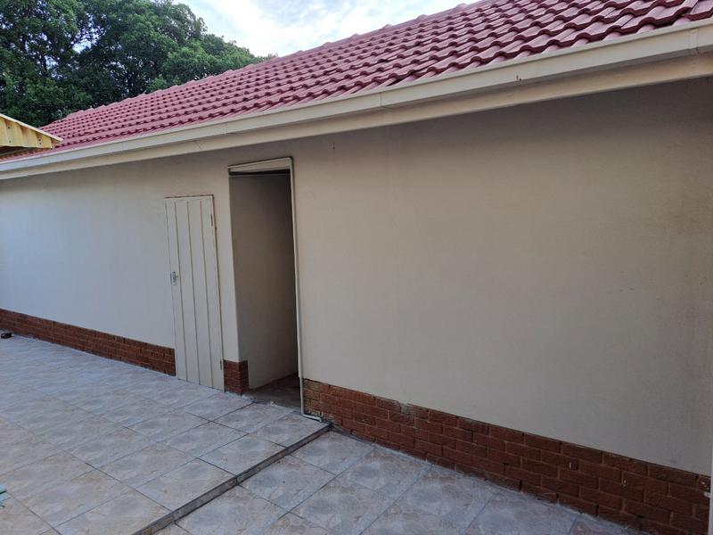 3 Bedroom Property for Sale in Elardus Park Gauteng