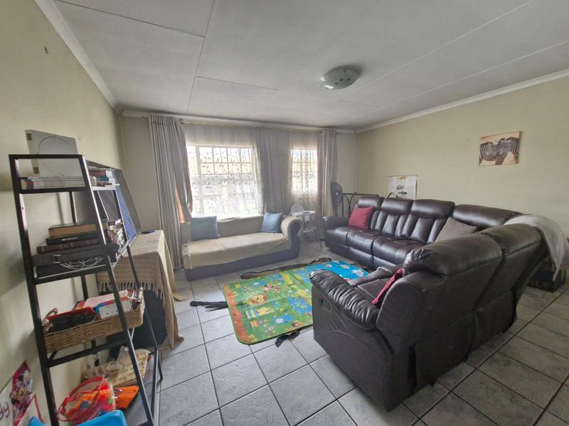 2 Bedroom Property for Sale in Ravenswood Gauteng