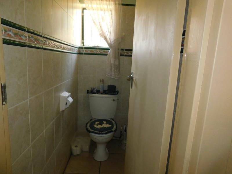 4 Bedroom Property for Sale in Dorandia Gauteng