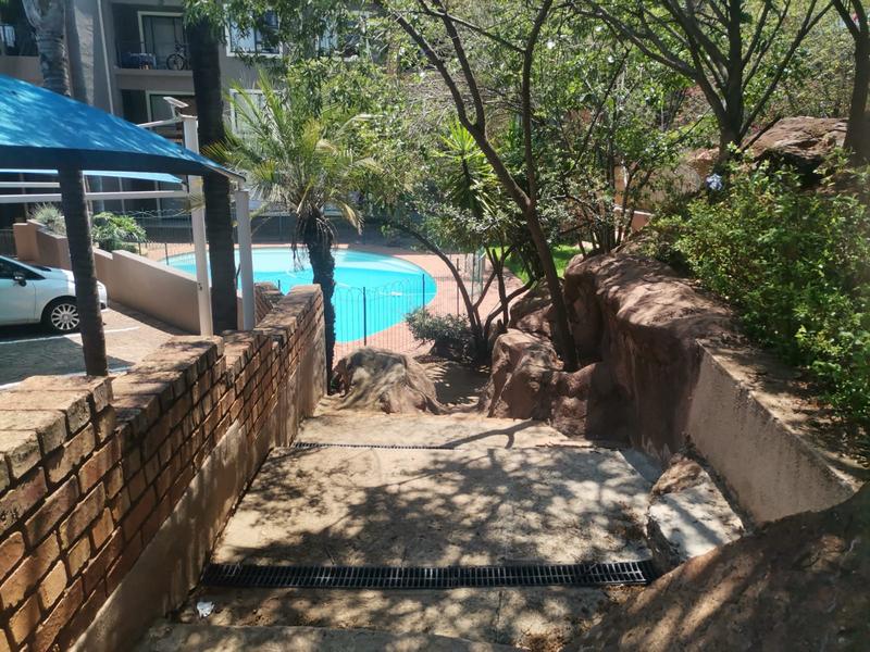 2 Bedroom Property for Sale in Mulbarton Gauteng