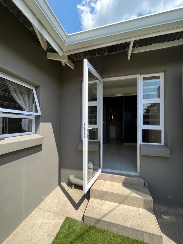 To Let 2 Bedroom Property for Rent in Menlo Park Gauteng