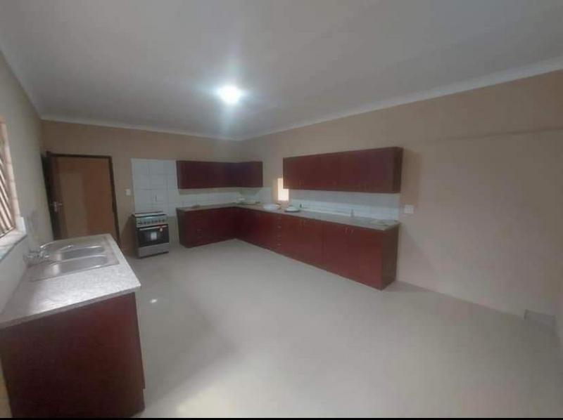 To Let 4 Bedroom Property for Rent in Erasmia Gauteng