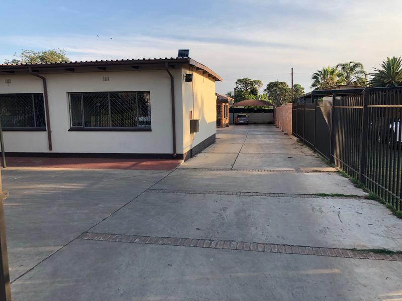 To Let 4 Bedroom Property for Rent in Erasmia Gauteng