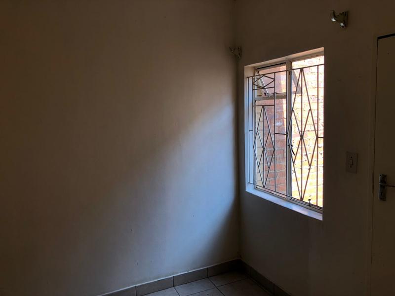 To Let 2 Bedroom Property for Rent in Laudium Gauteng