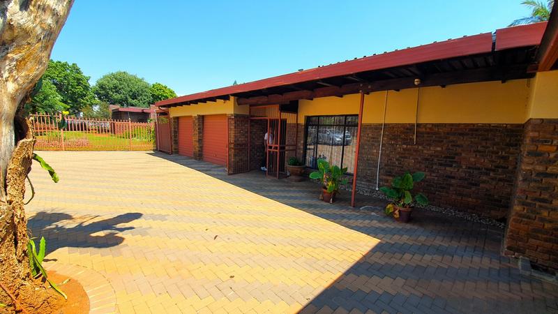 3 Bedroom Property for Sale in Dorandia Gauteng