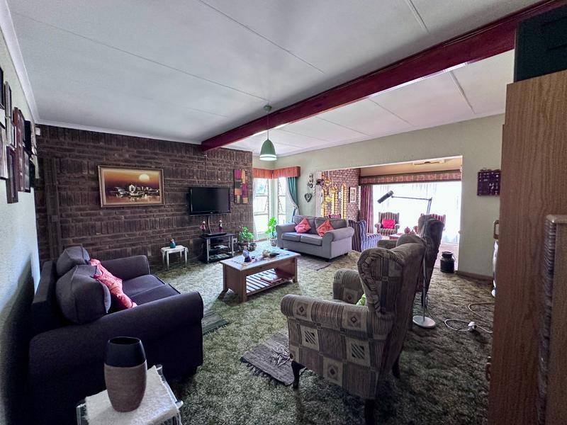 4 Bedroom Property for Sale in Dorandia Gauteng