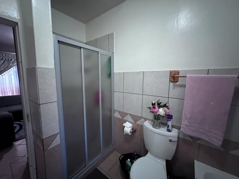 2 Bedroom Property for Sale in Theresa Park Gauteng