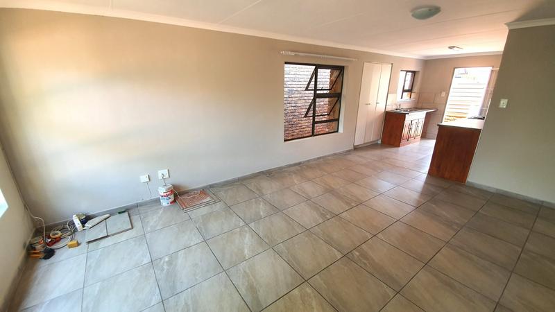 2 Bedroom Property for Sale in Theresa Park Gauteng