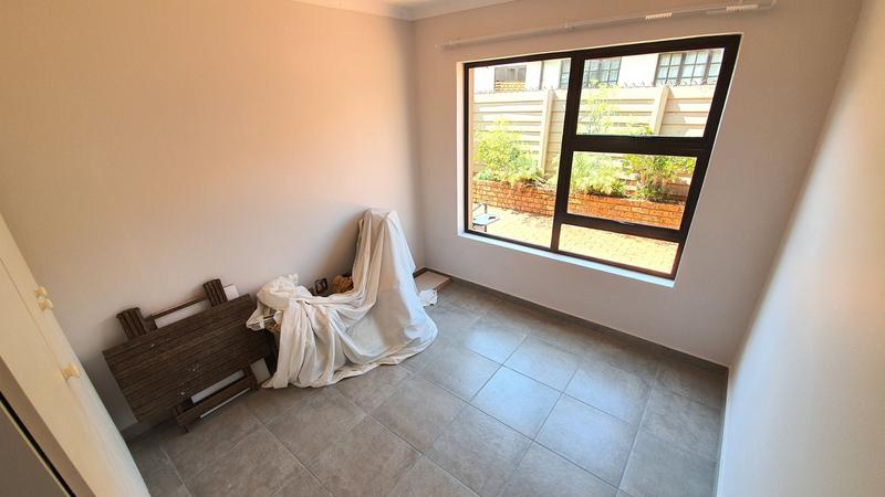 2 Bedroom Property for Sale in Theresa Park Gauteng