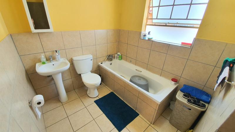 3 Bedroom Property for Sale in Theresa Park Gauteng