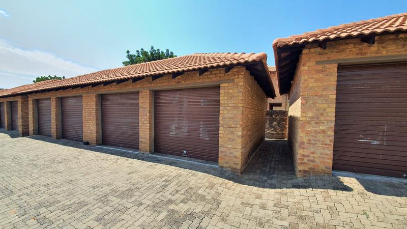 3 Bedroom Property for Sale in Theresa Park Gauteng