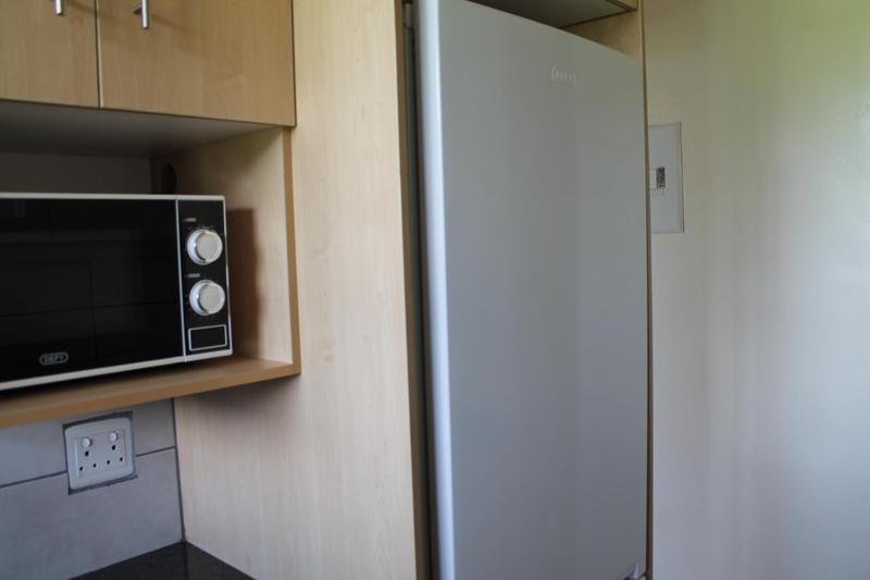 To Let 1 Bedroom Property for Rent in Bedford Gardens Gauteng