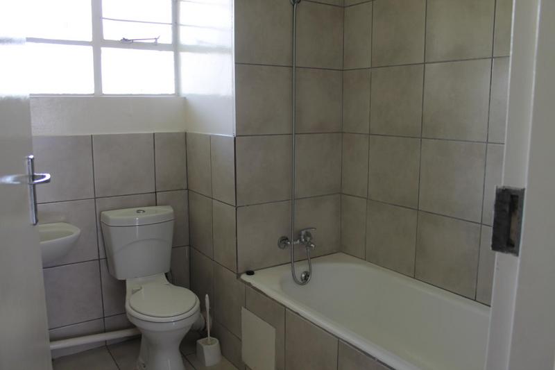 To Let 1 Bedroom Property for Rent in Bedford Gardens Gauteng