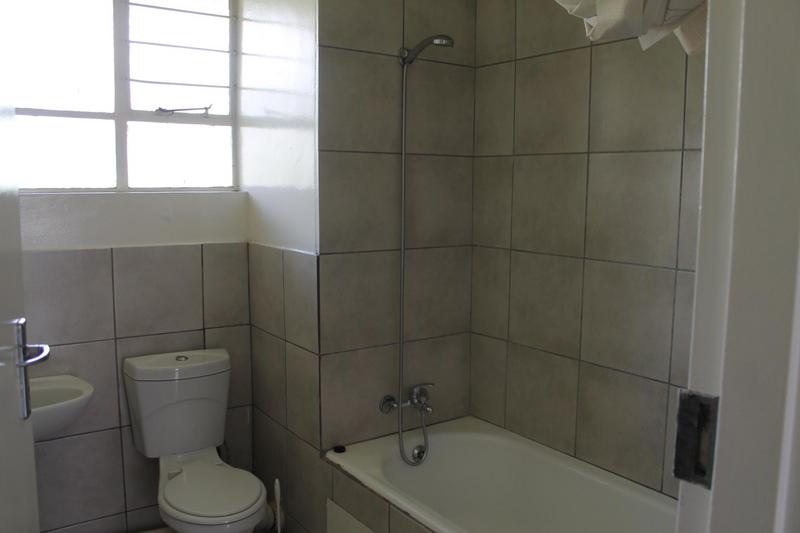 To Let 1 Bedroom Property for Rent in Bedford Gardens Gauteng