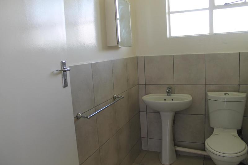 To Let 1 Bedroom Property for Rent in Bedford Gardens Gauteng