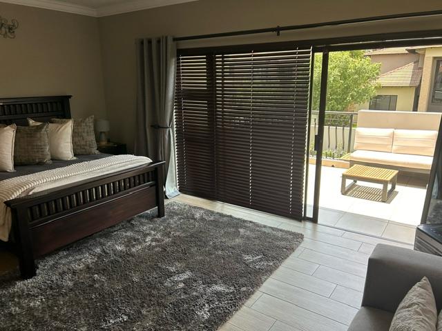 4 Bedroom Property for Sale in Greenstone Hill Gauteng