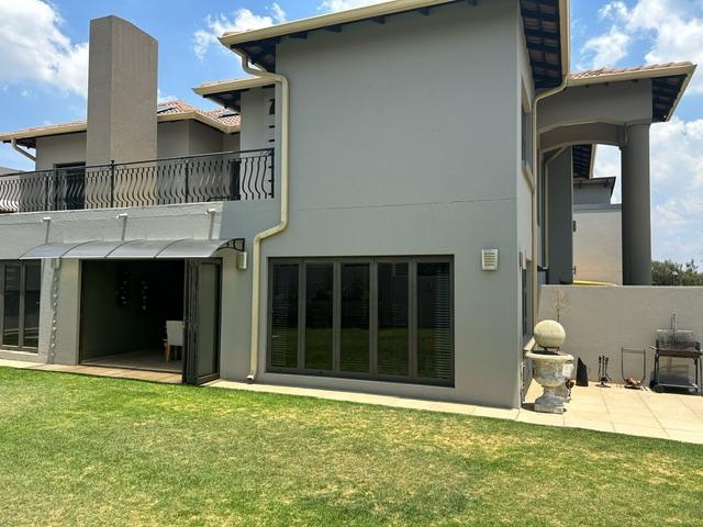 4 Bedroom Property for Sale in Greenstone Hill Gauteng