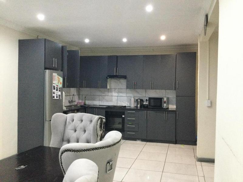 To Let 3 Bedroom Property for Rent in Lombardy East Gauteng