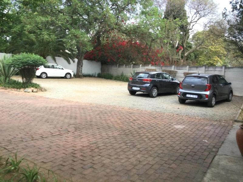 To Let 3 Bedroom Property for Rent in Lombardy East Gauteng