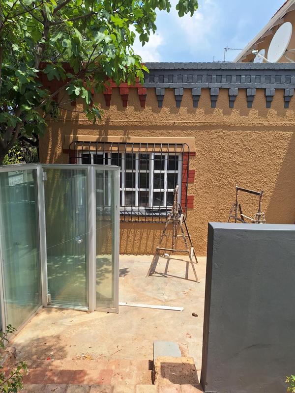 To Let 1 Bedroom Property for Rent in Observatory Gauteng