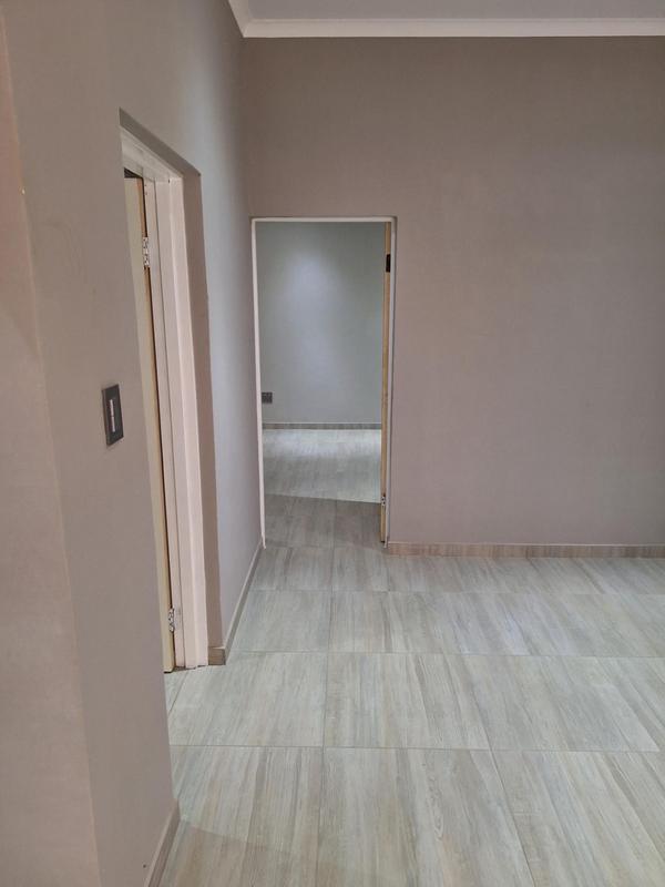 To Let 1 Bedroom Property for Rent in Observatory Gauteng