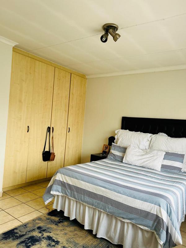 To Let 2 Bedroom Property for Rent in Modderfontein Gauteng