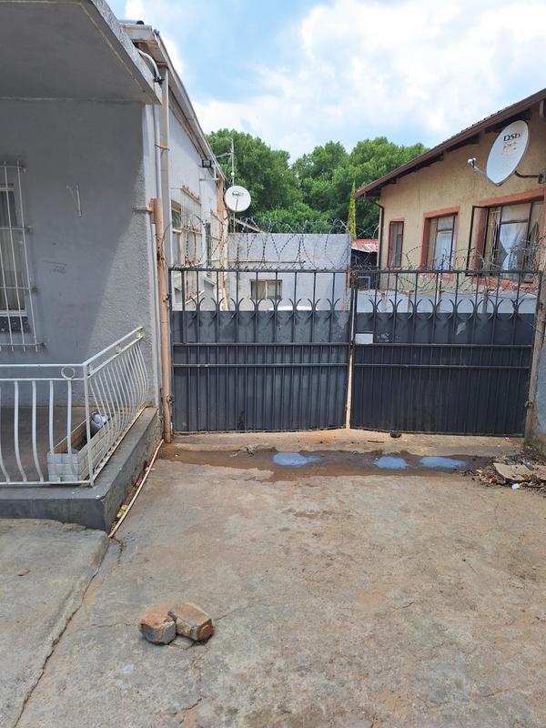 3 Bedroom Property for Sale in Bezuidenhout Valley Gauteng