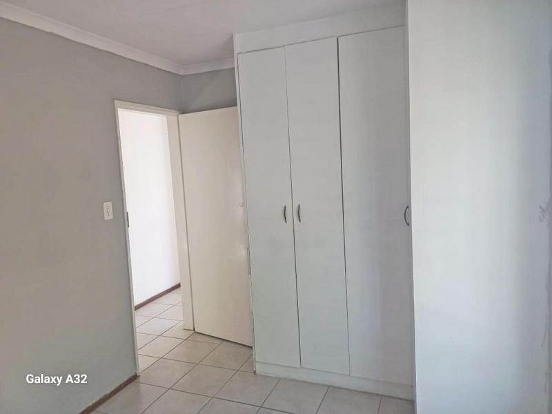 2 Bedroom Property for Sale in Terenure Gauteng