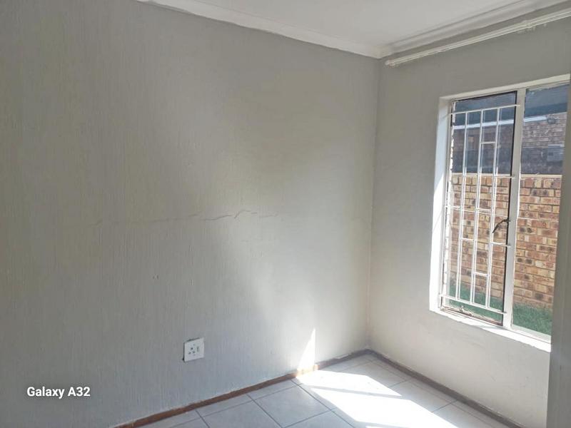 2 Bedroom Property for Sale in Terenure Gauteng