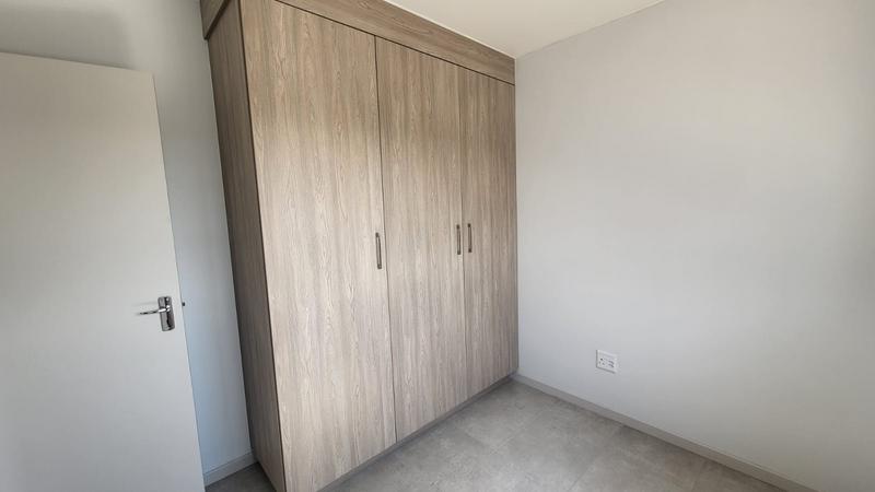 To Let 2 Bedroom Property for Rent in Grand Central Gauteng