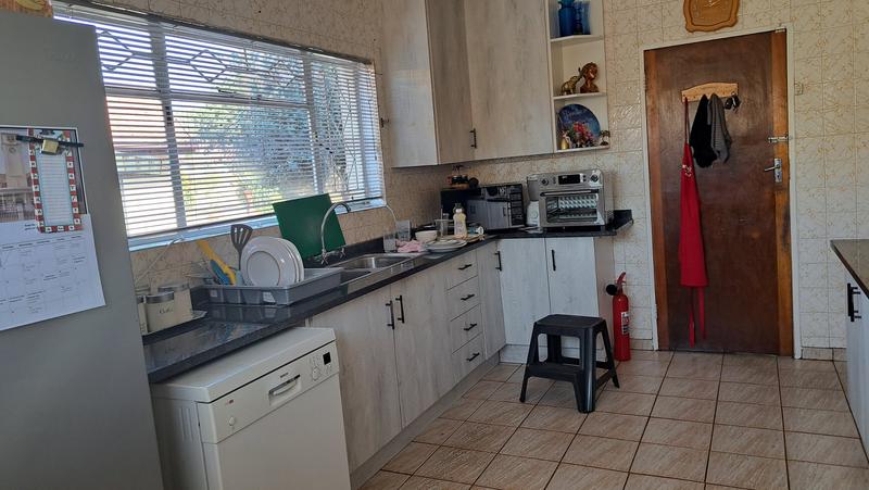 5 Bedroom Property for Sale in Brakpan Central Gauteng