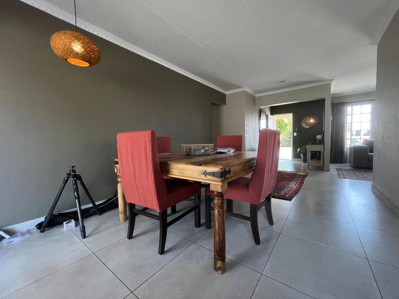 2 Bedroom Property for Sale in Waterkloof Ridge Gauteng